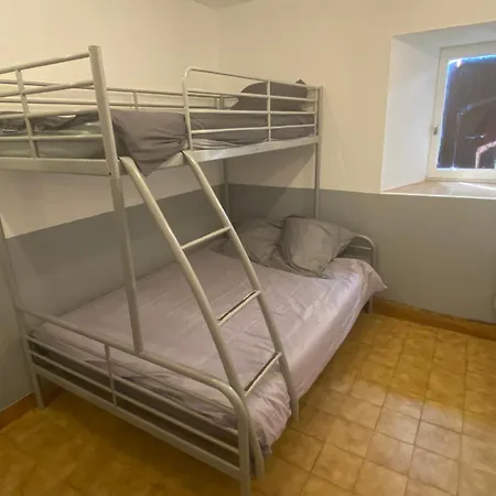 Mas De La Pauline Holiday home Senechas